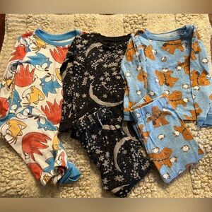 Mixed Lot of Toddler Pajamas (Burts Bees, Star Wars, Sonic)- Size 2T